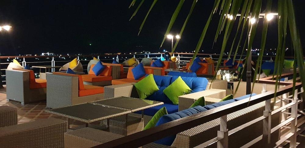 The View Rawada Phuket Hotell Rawai Eksteriør bilde